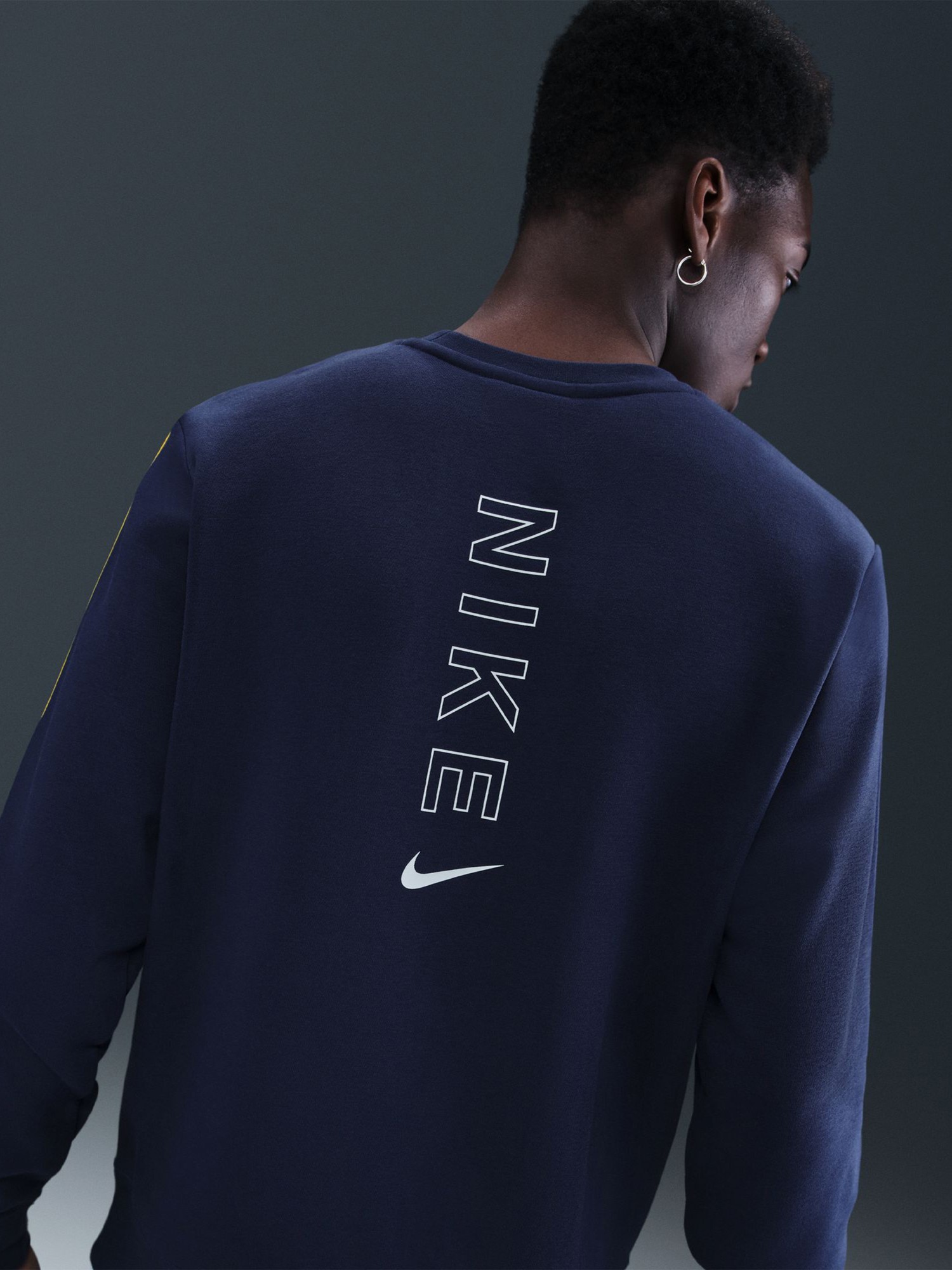 Толстовка мужская Nike M NSW CS CREW FLC BB темно-синяя IH4286-410 изображение 5