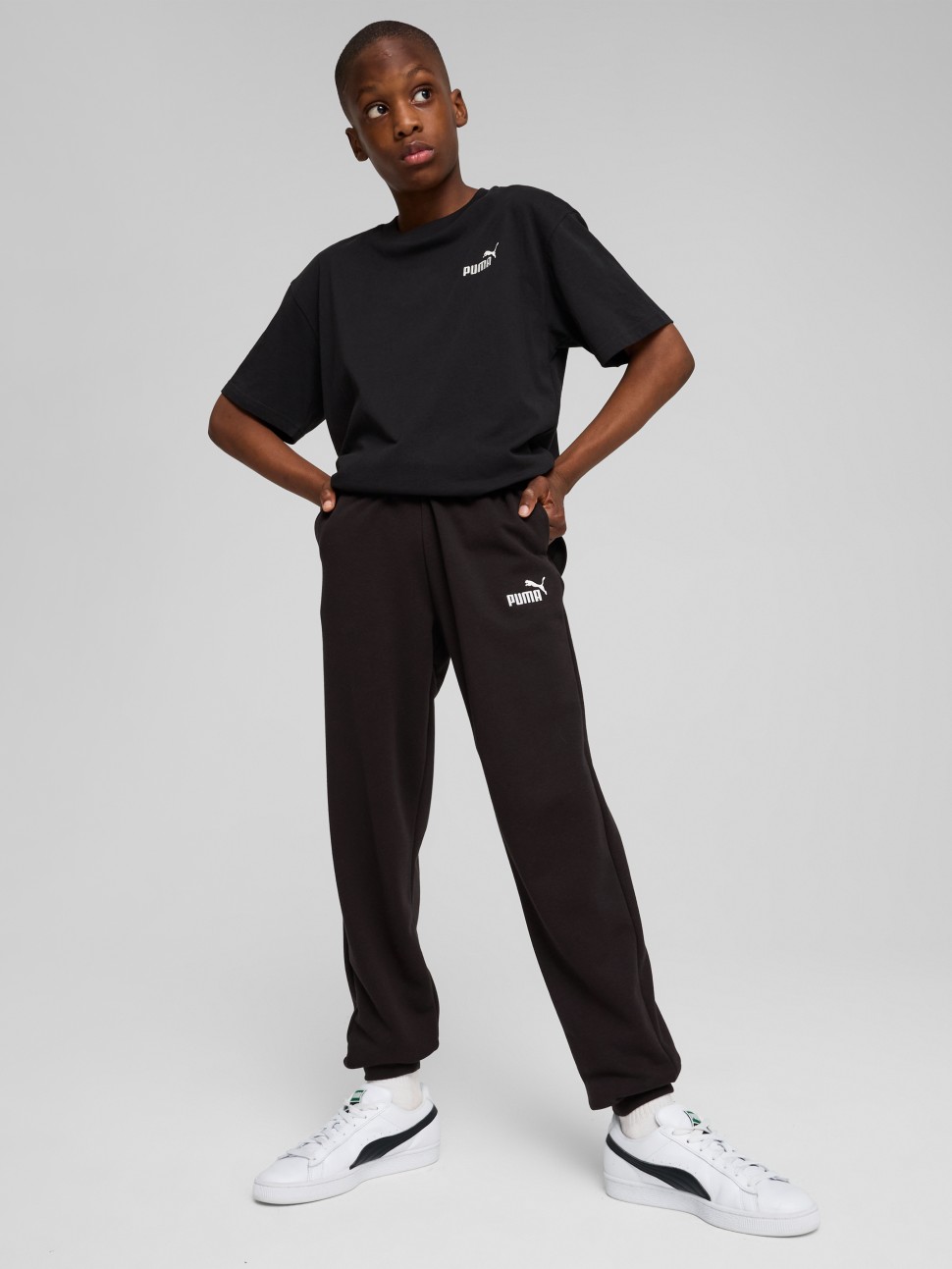 Штани дитячі Puma ESS No. 1 Logo Sweatpants TR B чорні 68491401 — фото 4