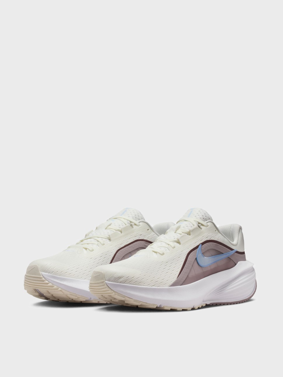 Кросівки жіночі Nike DOWNSHIFTER 14 білі IB1899-100 — фото 3 — Sport City Кросівки жіночі Nike DOWNSHIFTER 14 білі IB1899-100 — фото 3