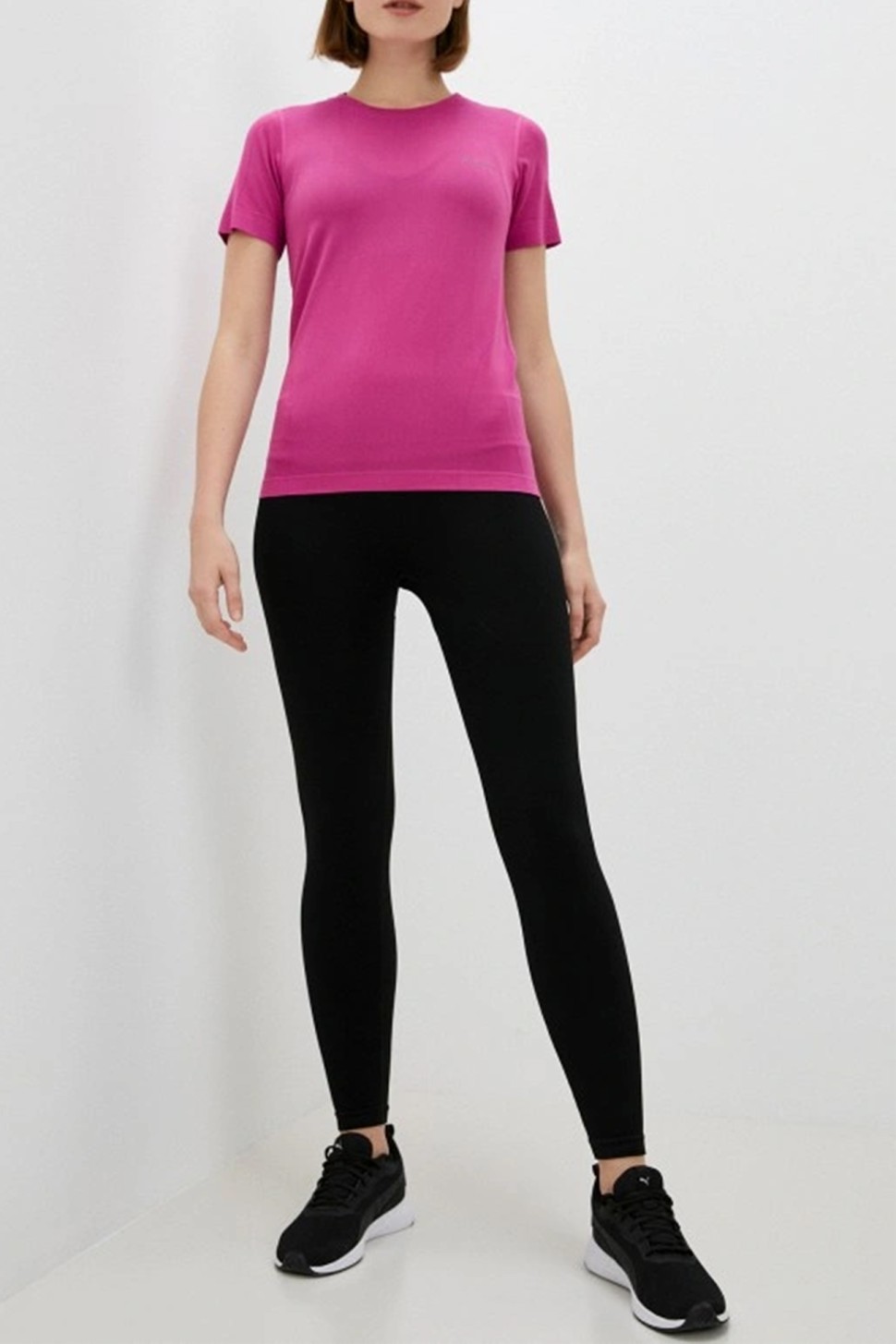 Футболка женская Demix T-shirt сиреневая 113229-V1 — фото 2 — Sport City Футболка женская Demix T-shirt сиреневая 113229-V1 — фото 2