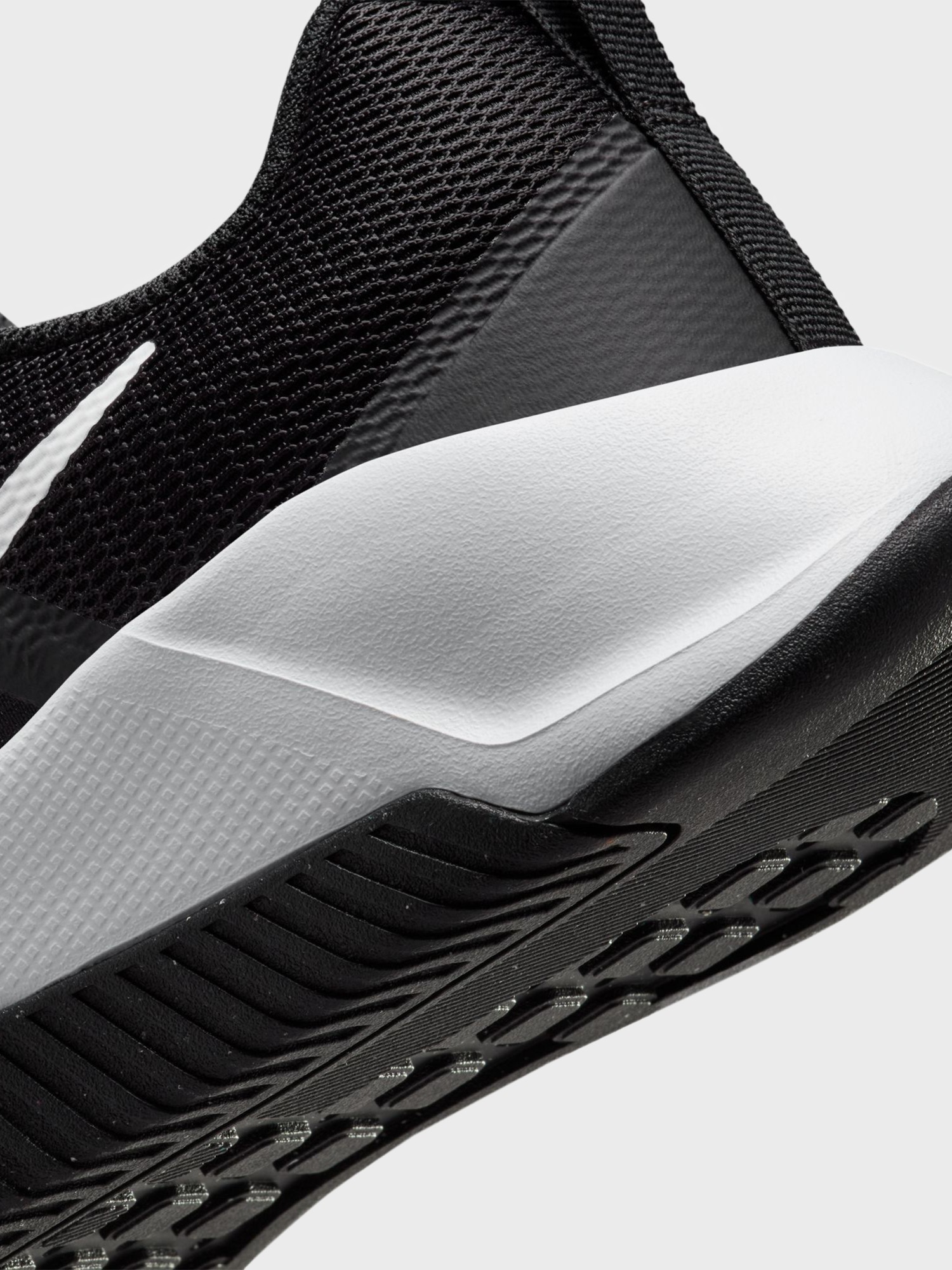 Кросівки чоловічі Nike M NIKE MC TRAINER 3 чорні FQ1831-001 изображение 5