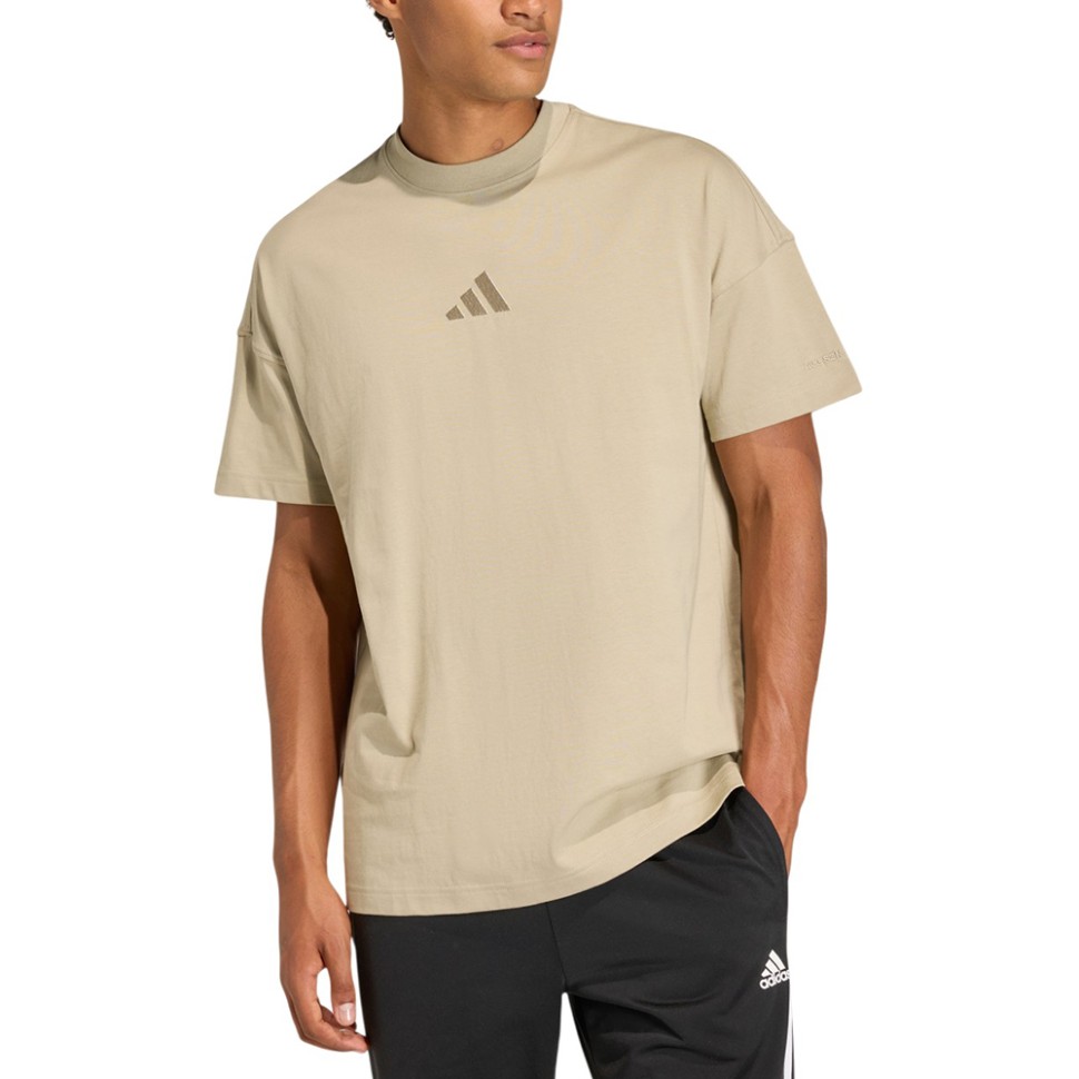 Футболка чоловіча Adidas M A SZN T хакі KC3187 — Sport City Футболка чоловіча Adidas M A SZN T хакі KC3187