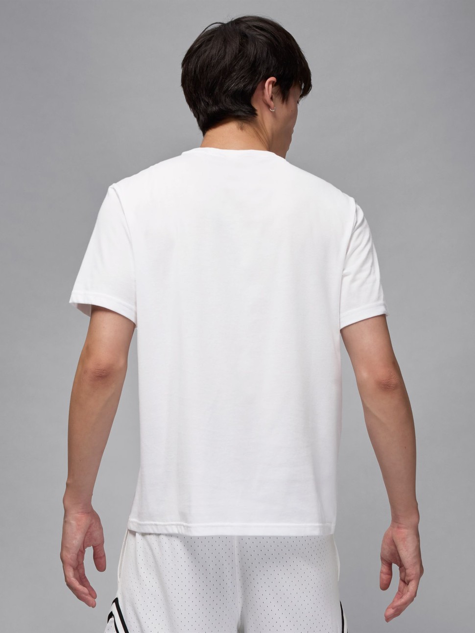 Футболка мужская Nike M J SPRT JUMPMAN DF SS CREW белая IB6757-100 — фото 3 — Sport City Футболка мужская Nike M J SPRT JUMPMAN DF SS CREW белая IB6757-100 — фото 3