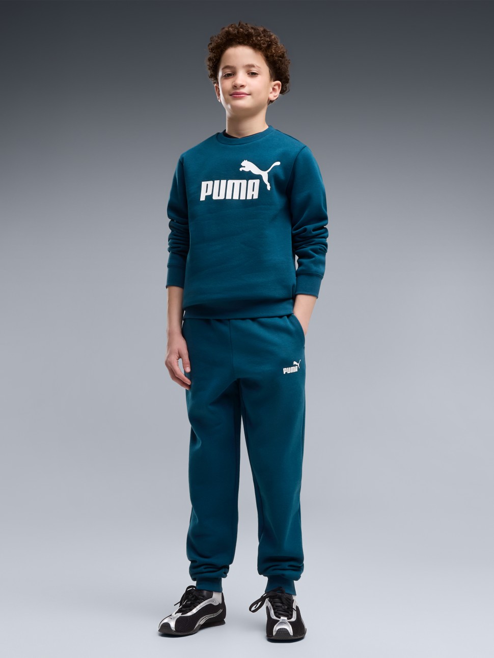 Костюм дитячий Puma ESS No.1 Logo Crew Sweat Suit FL B синій 68972136 — фото 2 — Sport City Костюм дитячий Puma ESS No.1 Logo Crew Sweat Suit FL B синій 68972136 — фото 2