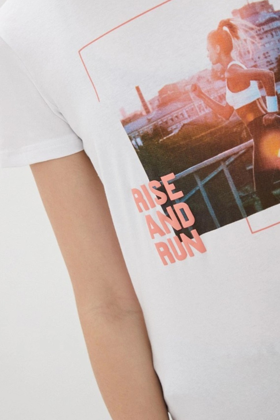 Футболка женская Demix T-shirt белая 113497-00 — фото 4