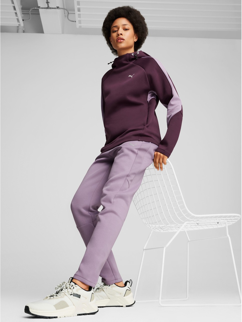 Штани жіночі Puma EVOSTRIPE Pants op фіолетові 68167230 — фото 4