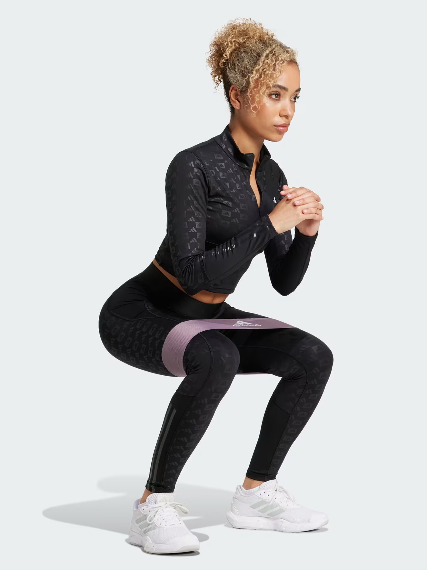 Футболка женская Adidas HYGLM 1/4ZIP Q4 черная IK5501 изображение 4