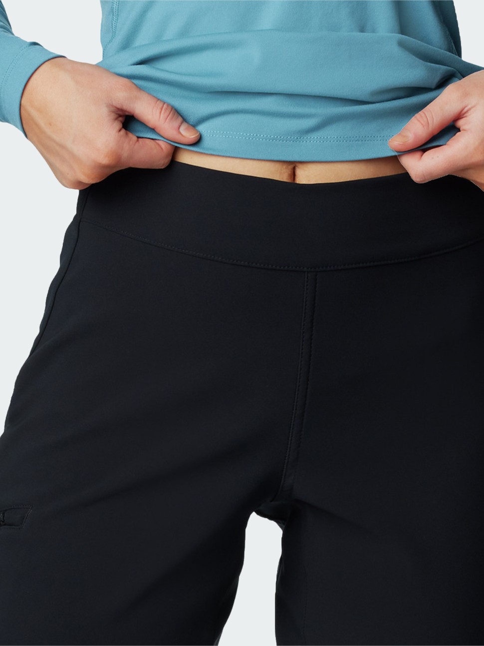 Штани жіночі Columbia BACK BEAUTY™ HIGH-RISE PANT чорні 2085231-010 — фото 6