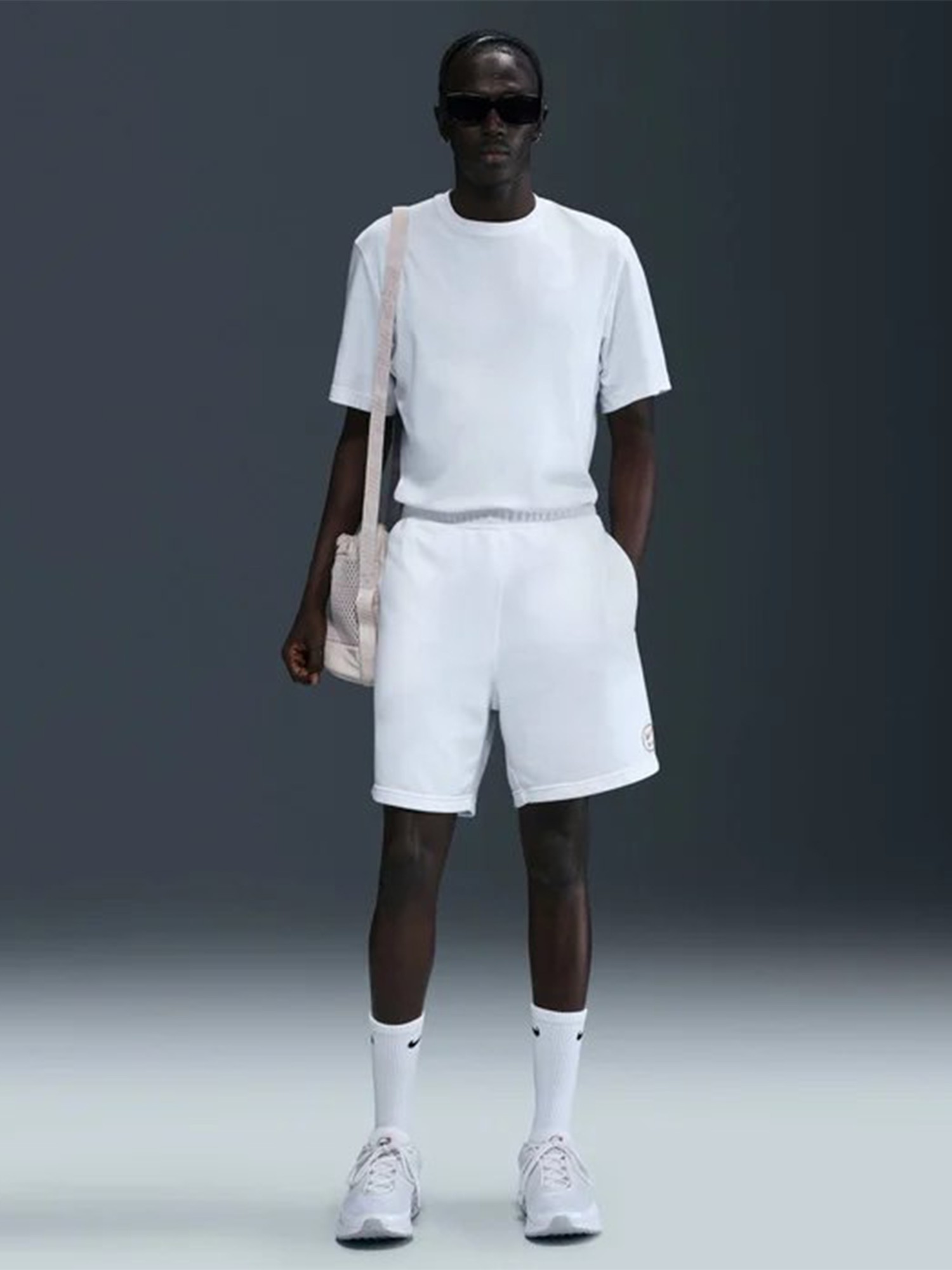 Шорти чоловічі Nike M NSW SW AIR SHORT FT білі HM0178-100 изображение 4