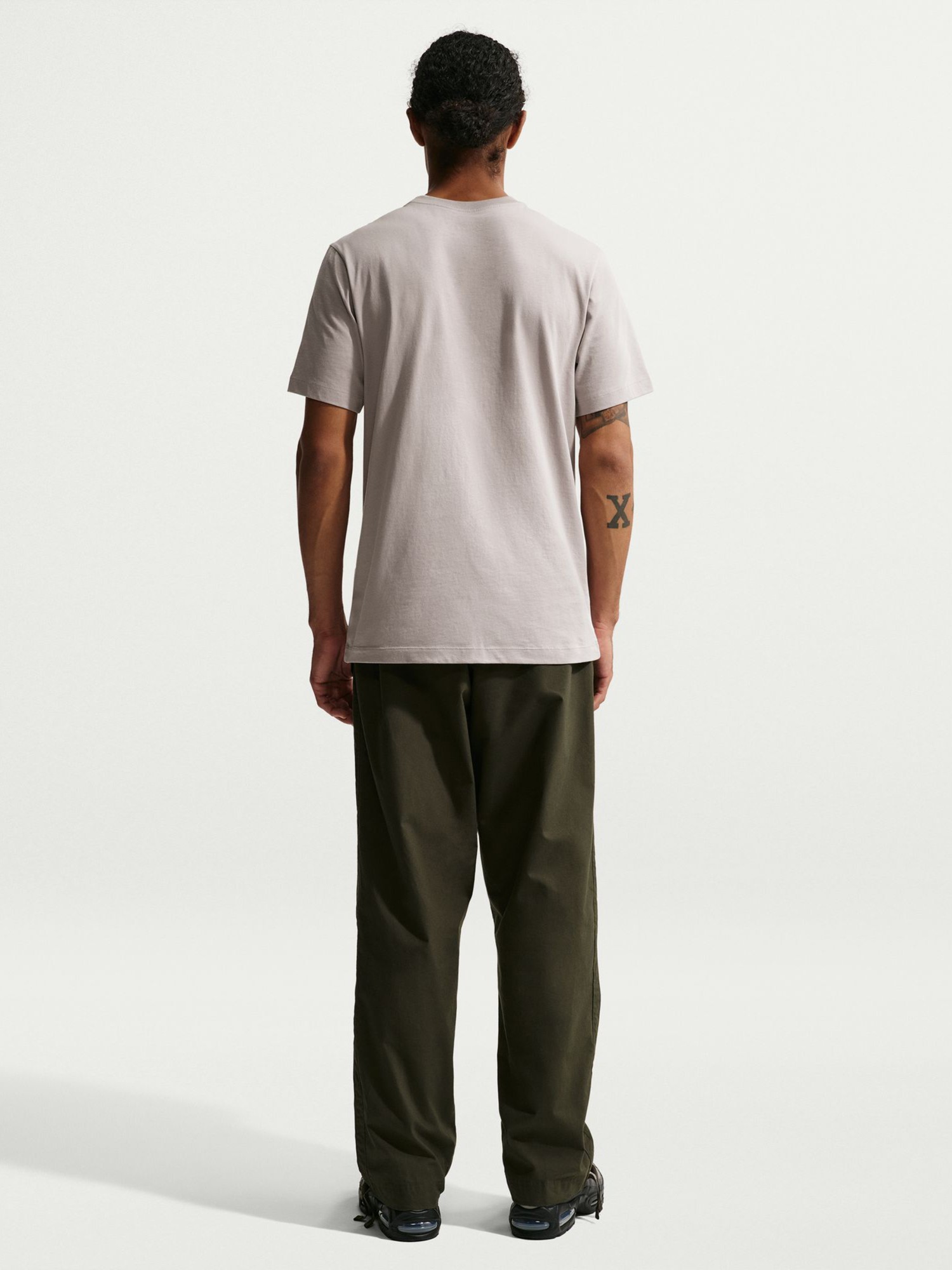 Футболка чоловіча Nike U NSW TEE STD BLUR FUTURA сіра IH1131-009 изображение 6