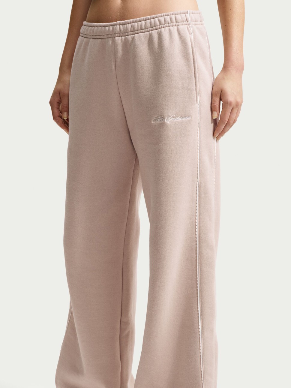 Брюки женские Nike W NK STDO FLC MW MR SCALLOP WL кремовые IQ3170-236 — фото 4 — Sport City Брюки женские Nike W NK STDO FLC MW MR SCALLOP WL кремовые IQ3170-236 — фото 4