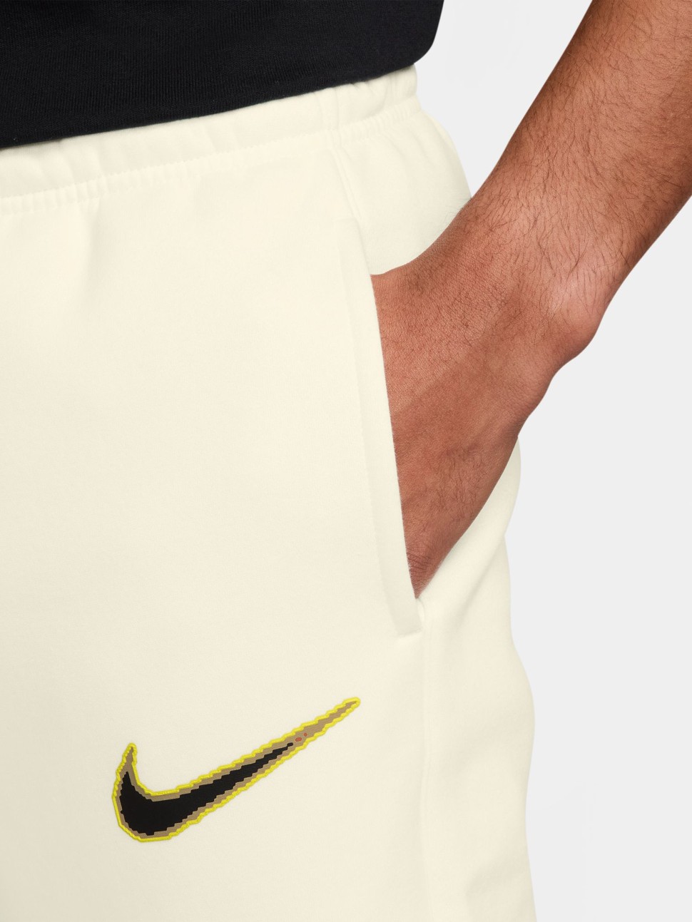 Штани чоловічі Nike M NK CLUB BB JGGR NEO VARSITY молочні HV0865-133 — фото 4