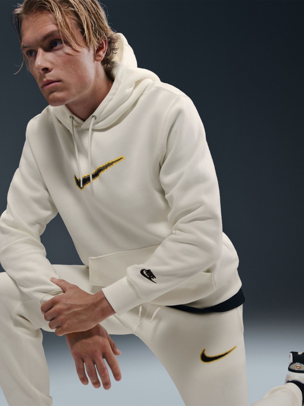 Штани чоловічі Nike M NK CLUB BB JGGR NEO VARSITY молочні HV0865-133 — фото 7