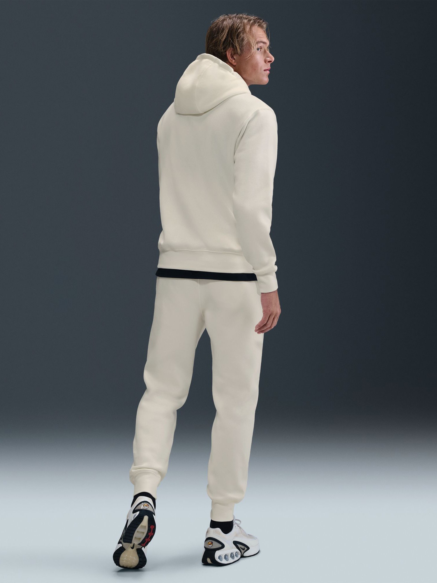 Штани чоловічі Nike M NK CLUB BB JGGR NEO VARSITY молочні HV0865-133 изображение 9