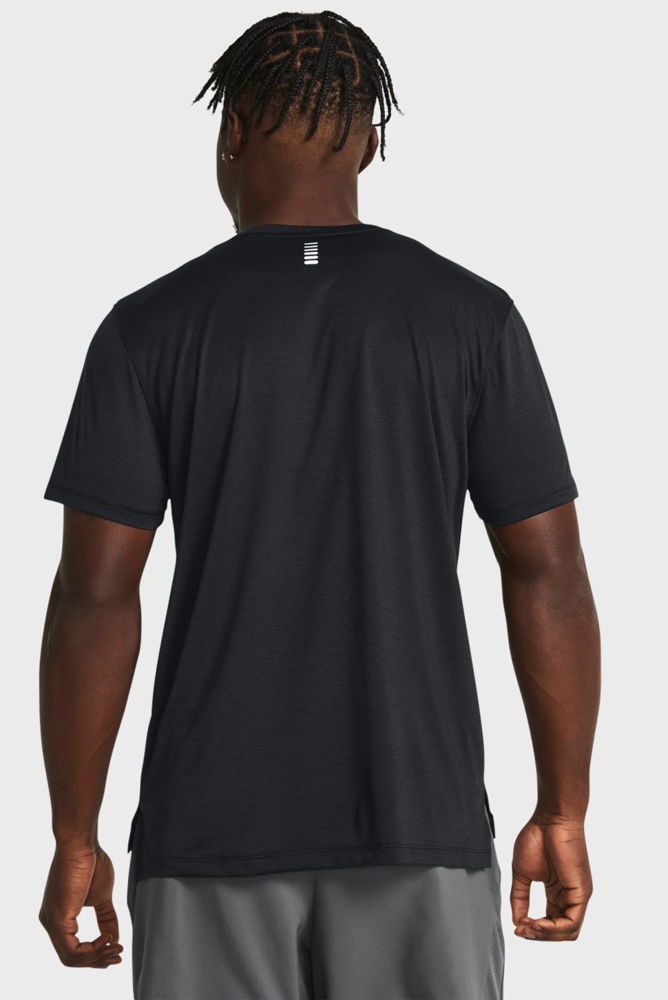 Футболка чоловіча Under Armour UA STREAKER TEE чорна 1382582-001 — фото 3