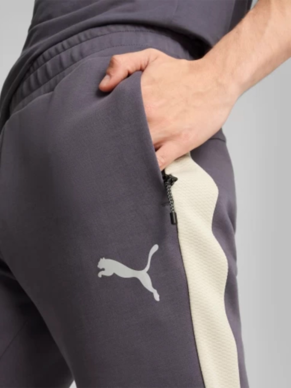 Штани чоловічі Puma EVOSTRIPE Pants DK сірі 68170269 — фото 4