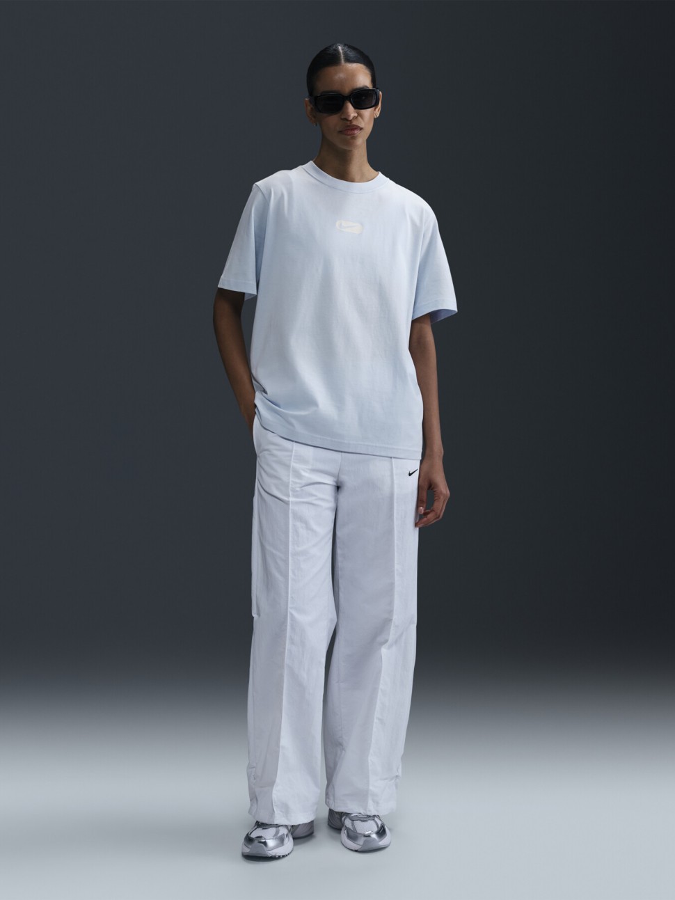 Футболка жіноча Nike W NSW CLUB SS TEE OC SWOOSH блакитна HQ1698-423 — фото 2
