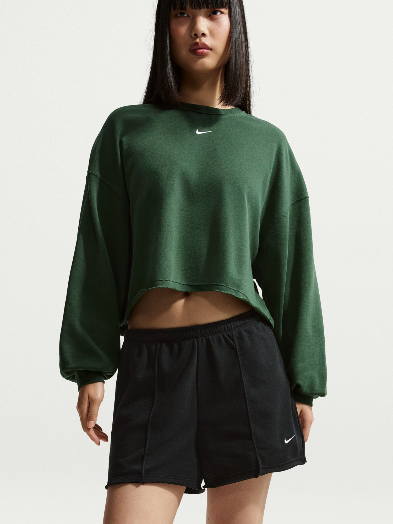 Шорты женские Nike W NSW OFFLN CHLL FT SHORT черные II3980-010 изображение 5