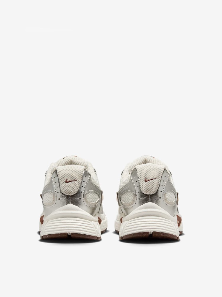 Кроссовки женские Nike W NIKE V5 RNR кремовые HQ7901-102 изображение 8