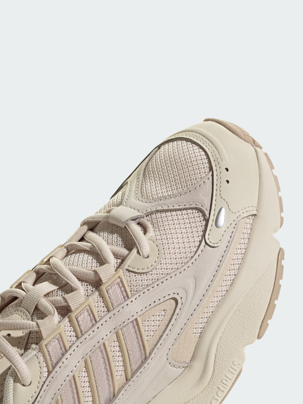 Кроссовки женские Adidas OZMILLEN бежевые IF9597 — фото 5