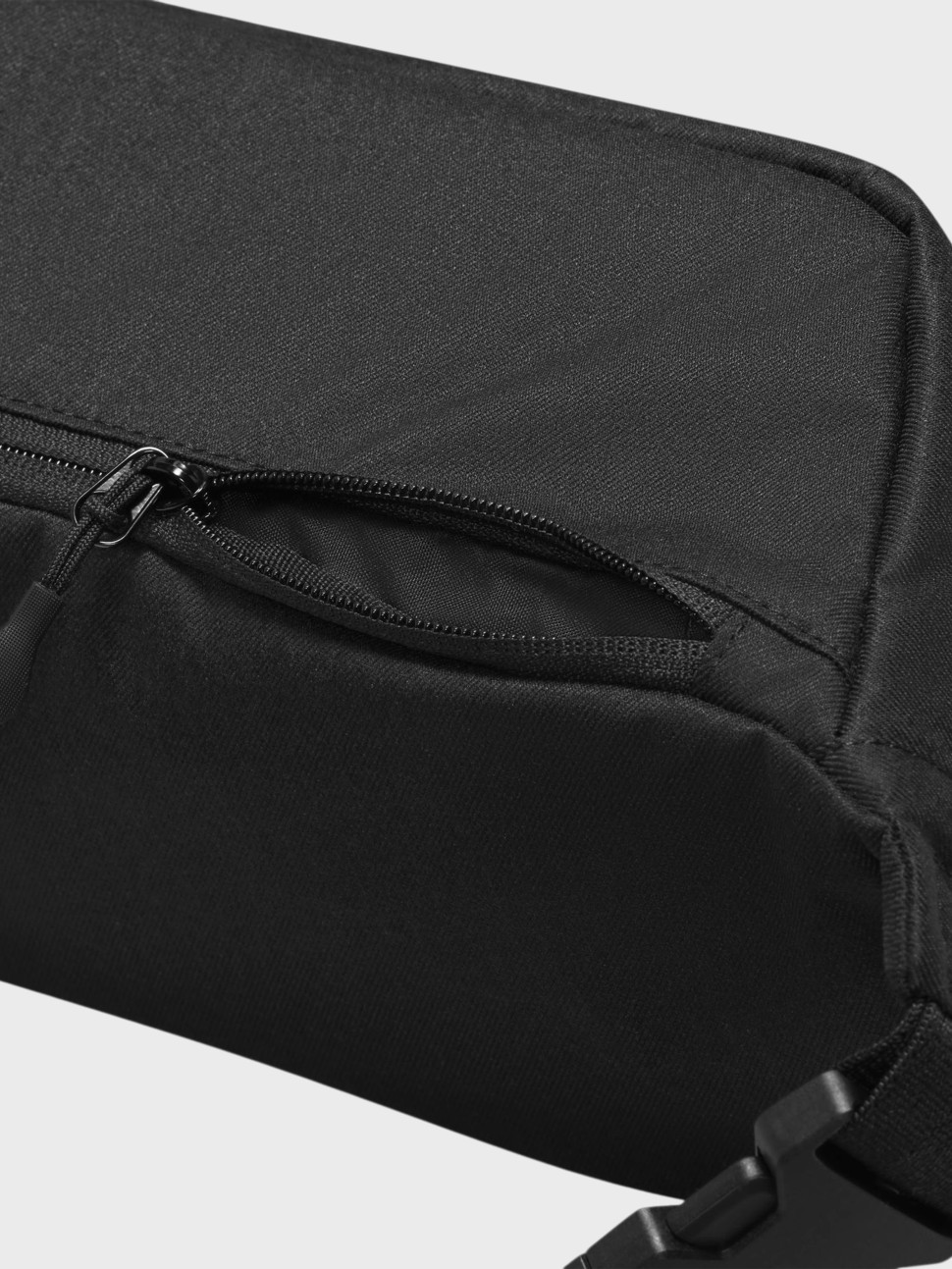 Сумка Nike NK ELMNTL PRM WAISTPACK черная DN2556-010 — фото 6 — Sport City Сумка Nike NK ELMNTL PRM WAISTPACK черная DN2556-010 — фото 6