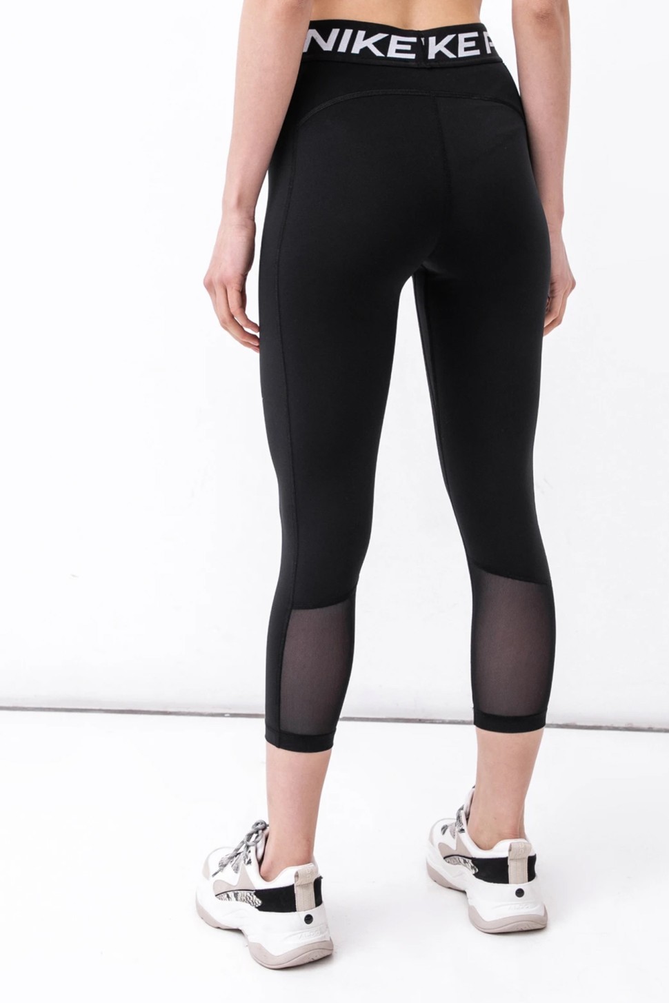 Легінси жіночі Nike W NP 365 TIGHT CROP чорні CZ9803-013 — фото 3