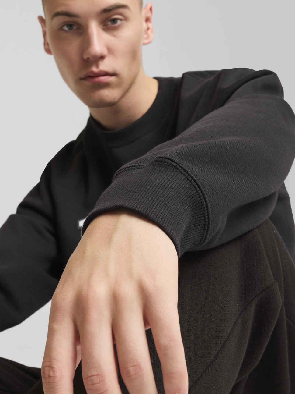 Толстовка чоловіча Puma PUMA SQUAD Crew FL чорна 68179401 — фото 5