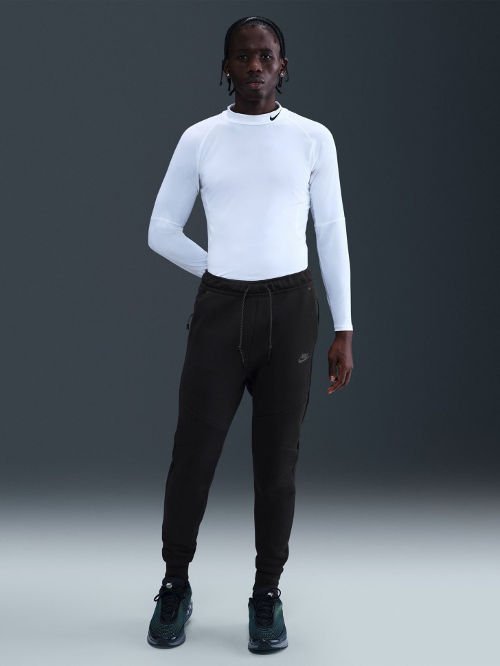 Брюки мужские Nike M NK TCH FLC JGGR черные HV0959-010 изображение 5 Брюки мужские Nike M NK TCH FLC JGGR черные HV0959-010 изображение 5