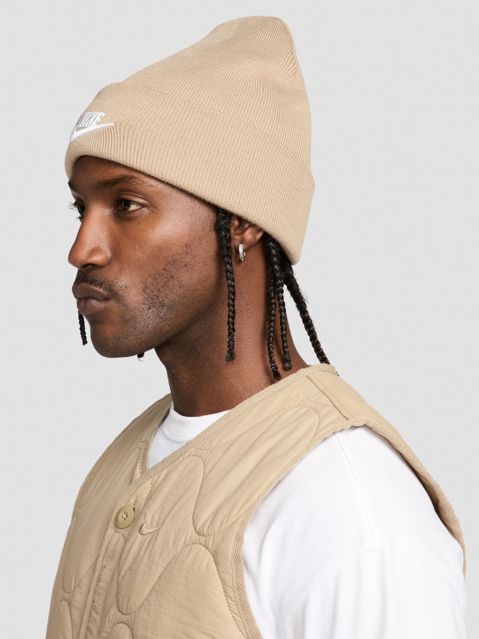 Шапка Nike U NK PEAK BEANIE TC FUT F24 L бежевая HF0186-247 — фото 5 — Sport City Шапка Nike U NK PEAK BEANIE TC FUT F24 L бежевая HF0186-247 — фото 5