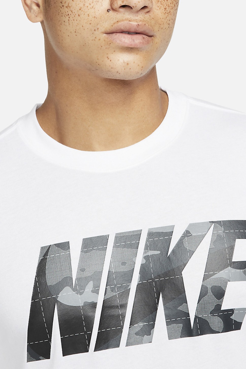 Футболка мужская Nike M Nk Df Tee Camo Gfx белая DM5669-100 — фото 4