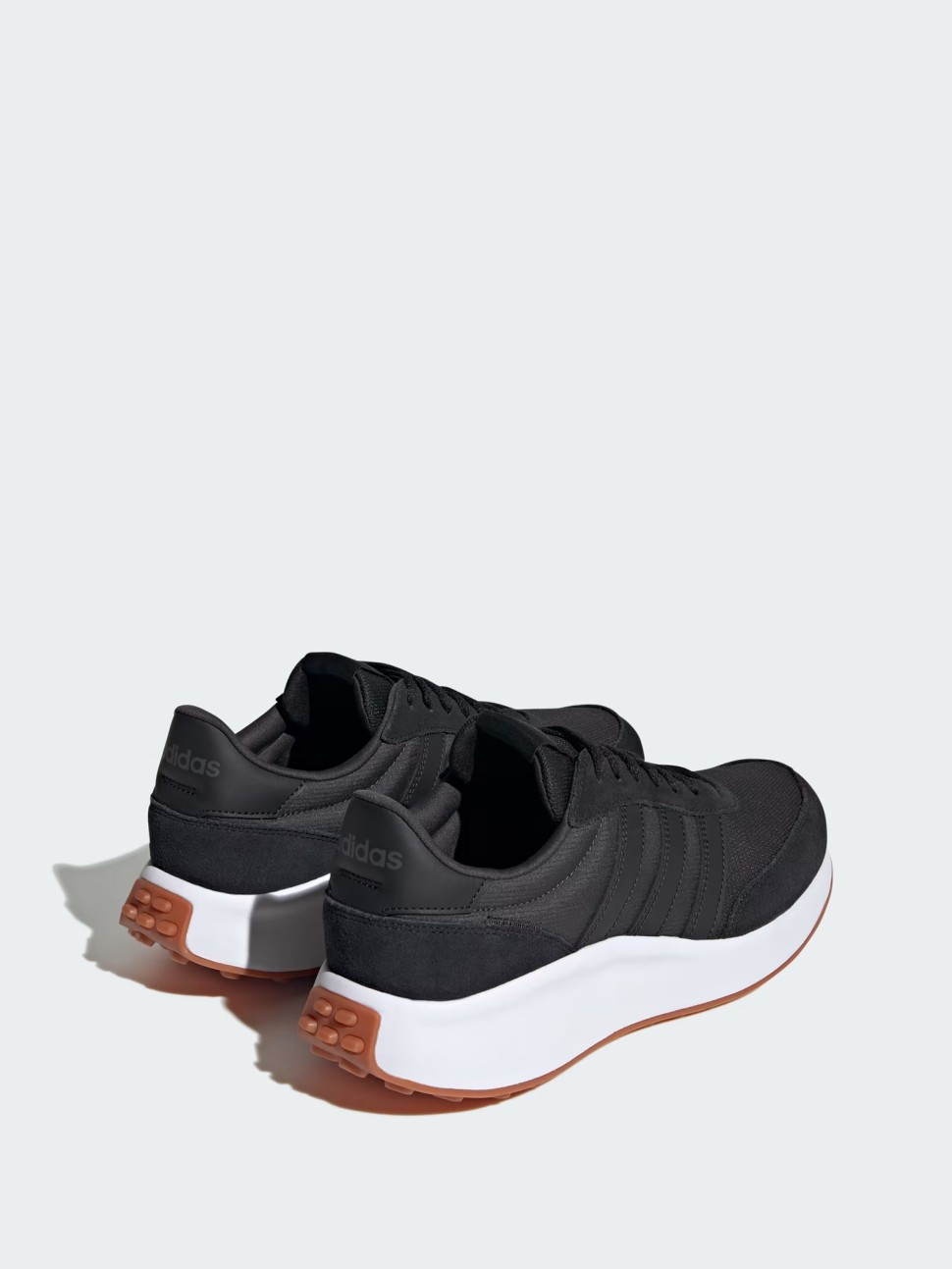 Кросівки чоловічі Adidas RUN 70s чорні ID1876 — фото 3