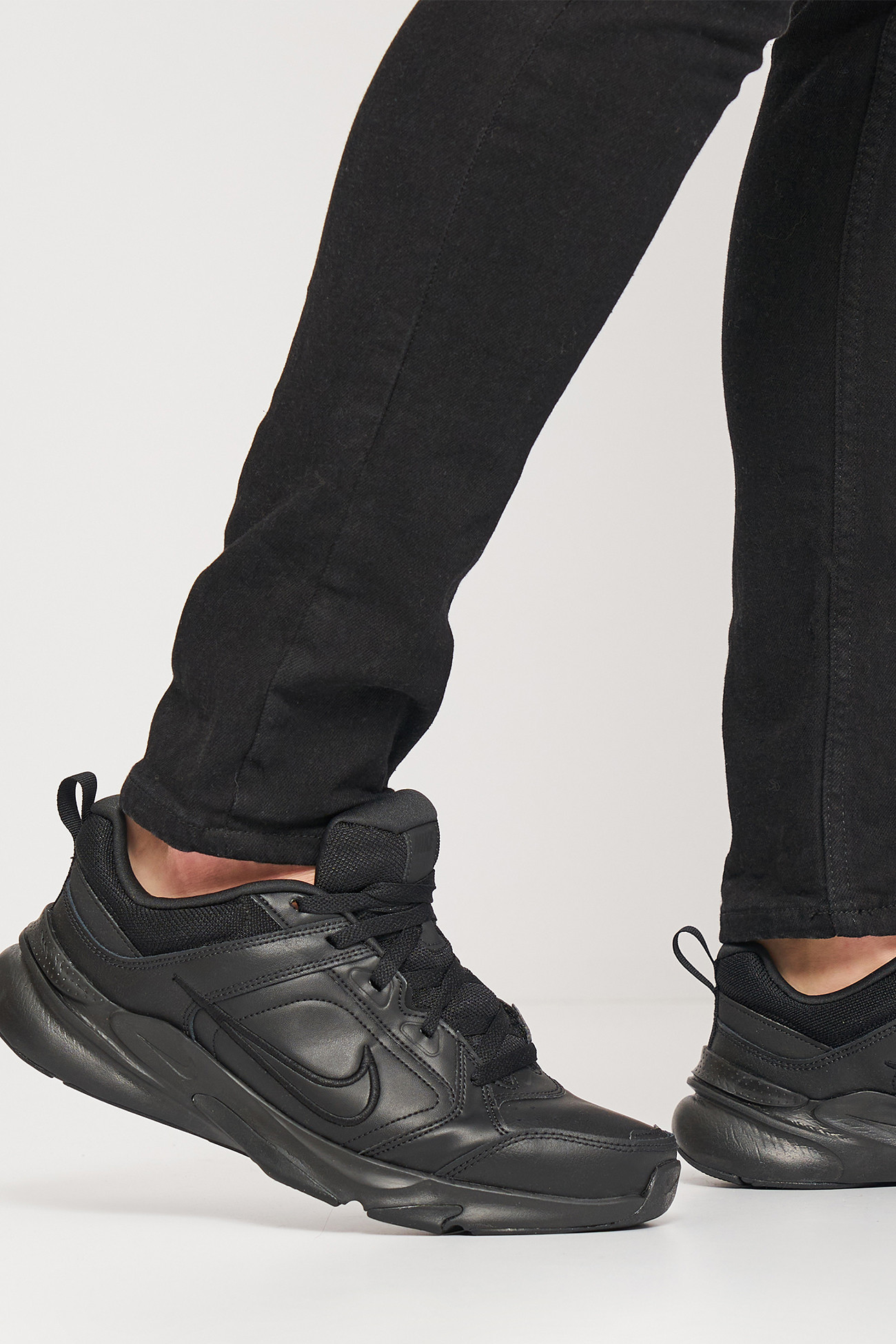 Кросівки чоловічі Nike NIKE DEFYALLDAY чорні DJ1196-001 изображение 7