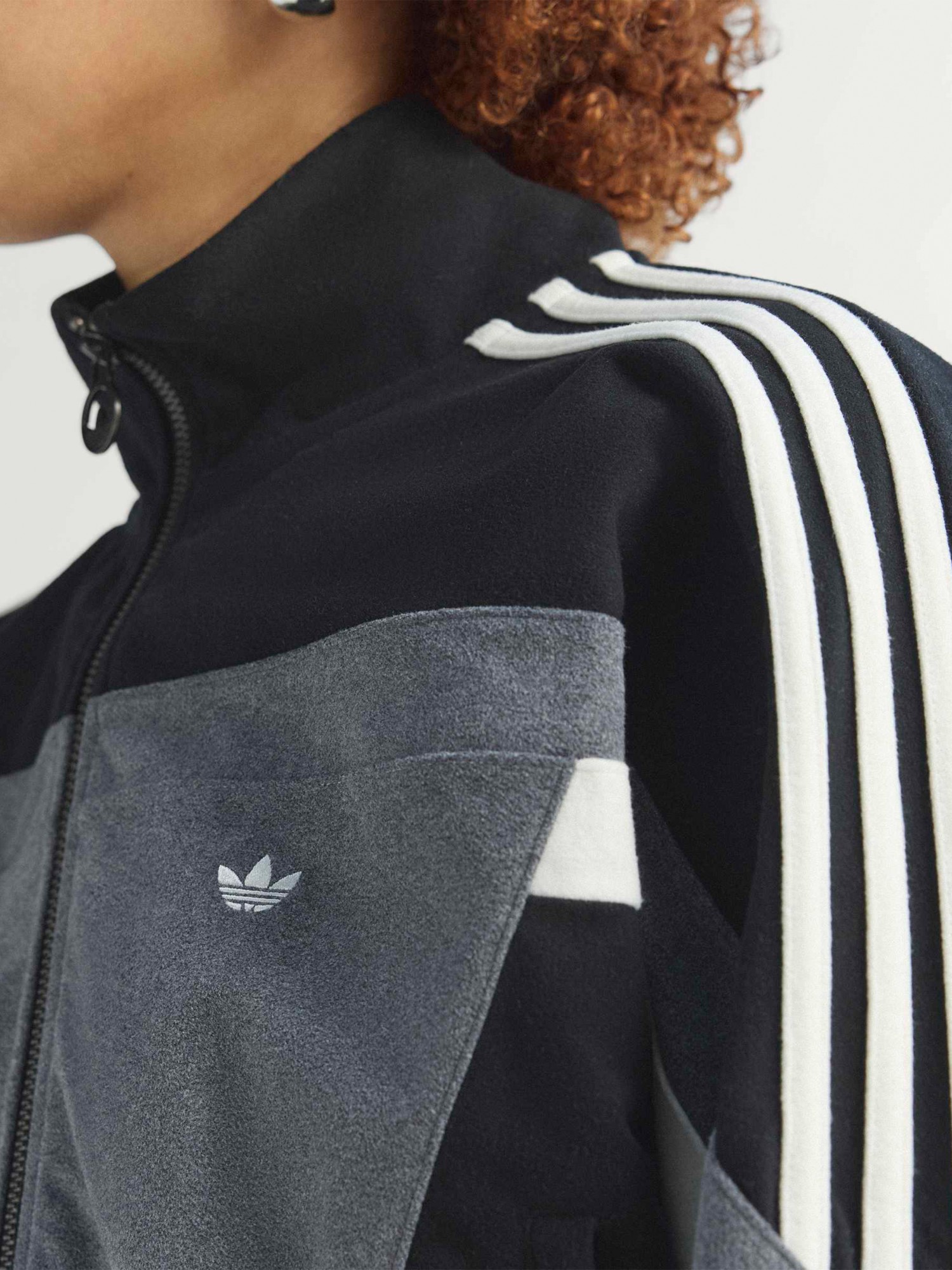 Толстовка женская Adidas TRACKTOP серая JW7289 изображение 6