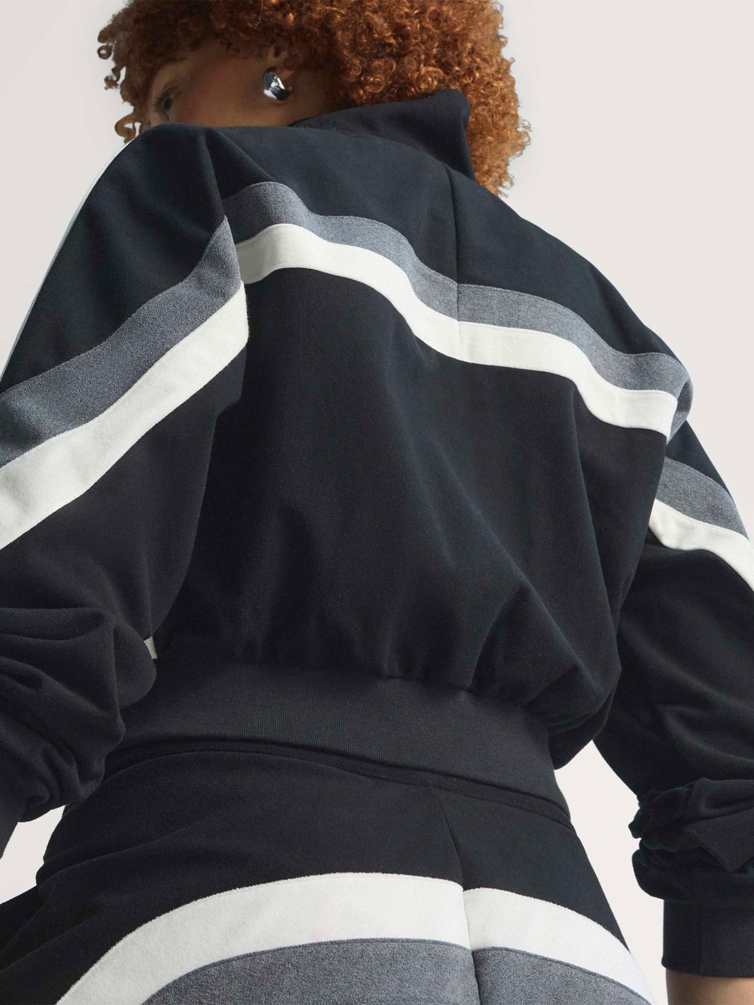 Толстовка женская Adidas TRACKTOP серая JW7289 изображение 7
