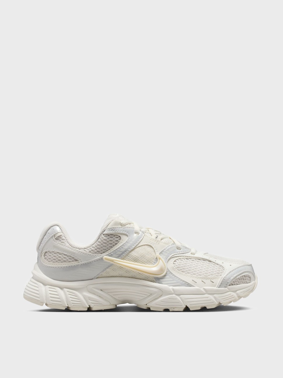 Кросівки жіночі Nike W V5 RNR SIB молочні IQ0276-030 — фото 2 — Sport City Кросівки жіночі Nike W V5 RNR SIB молочні IQ0276-030 — фото 2