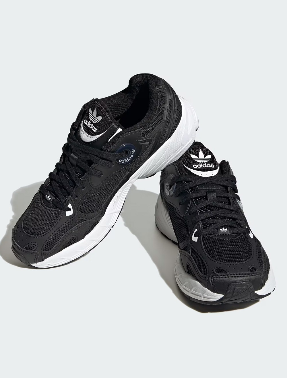 Кросівки жіночі Adidas ASTIR W чорні IE9886 изображение 5