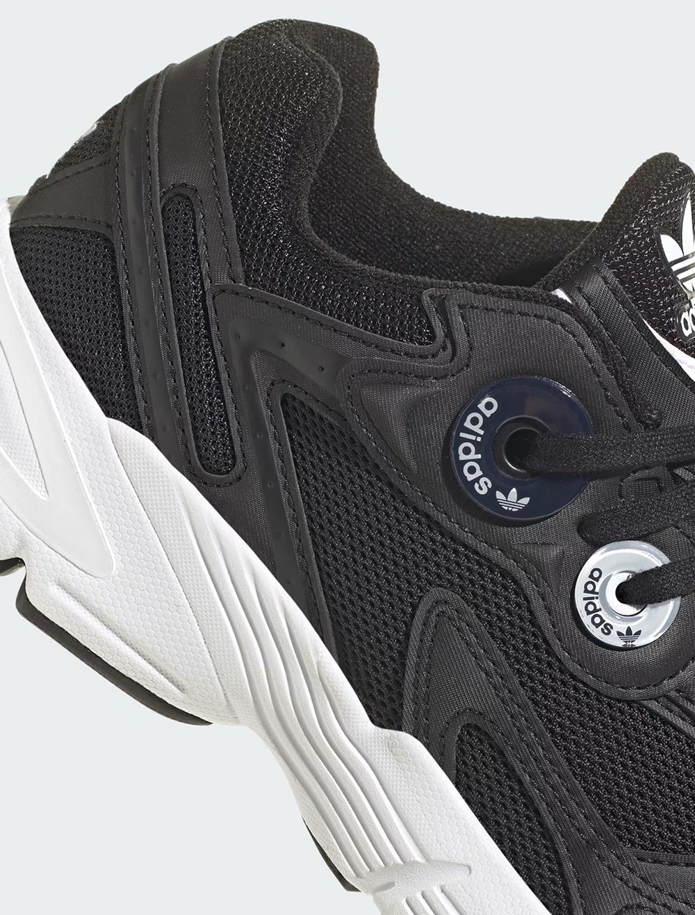 Кросівки жіночі Adidas ASTIR W чорні IE9886 изображение 8