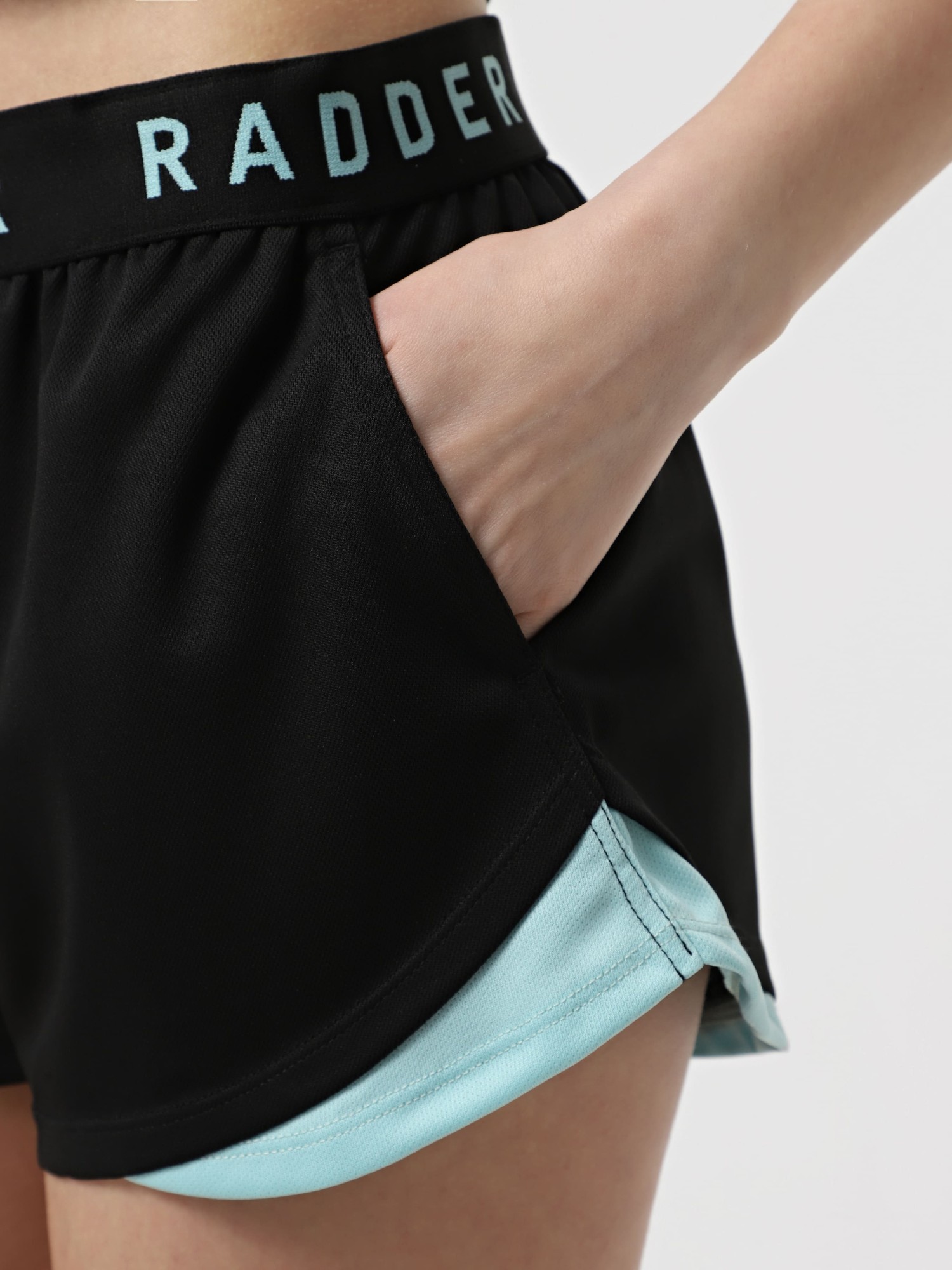 Шорты женские Radder Fawaris черные 442156-001 изображение 4