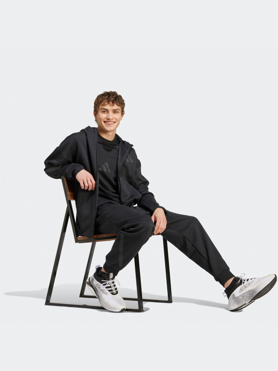 Толстовка мужская Adidas M Z.N.E. FZ черная JE7538 — фото 5 — Sport City Толстовка мужская Adidas M Z.N.E. FZ черная JE7538 — фото 5