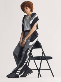 Штани жіночі Adidas TRACKPANT сірі JW7290 изображение 7