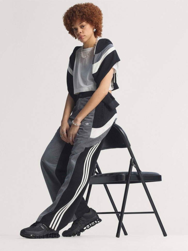 Штани жіночі Adidas TRACKPANT сірі JW7290 изображение 7