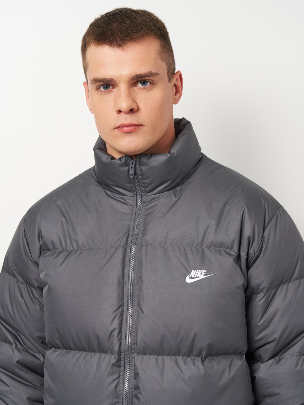Куртка мужская Nike M SF CLUB PUFFER JACKET 550 серая IB2975-068 — фото 5