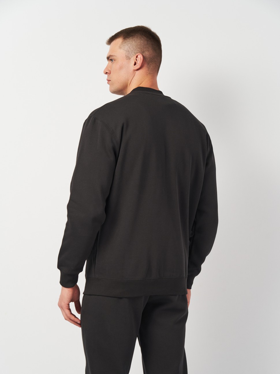 Толстовка чоловіча Puma PUMA SQUAD Bomber Jacket FL чорна 68179801 — фото 3