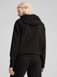 Толстовка жіноча Puma ESS ELEVATED Comfort Hoodie чорна 68502301 изображение 3