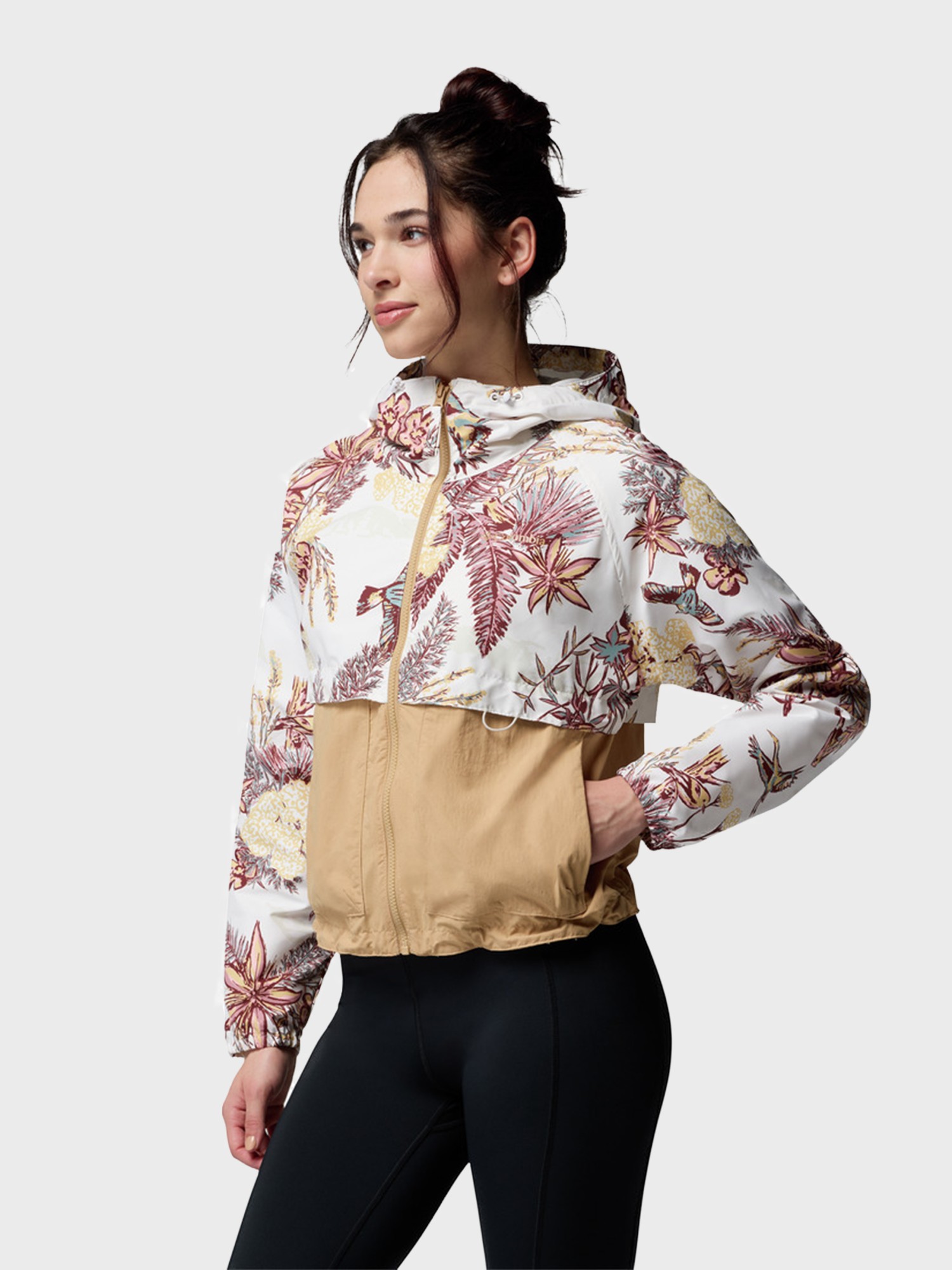 Вiтрiвка жiноча Columbia Spire Valley™ Printed Windbreaker біла 2116491-125 изображение 3