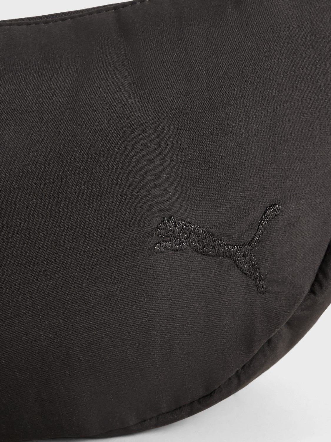 Сумка женская Puma HER Half Moon Bag черная 09171601 изображение 4