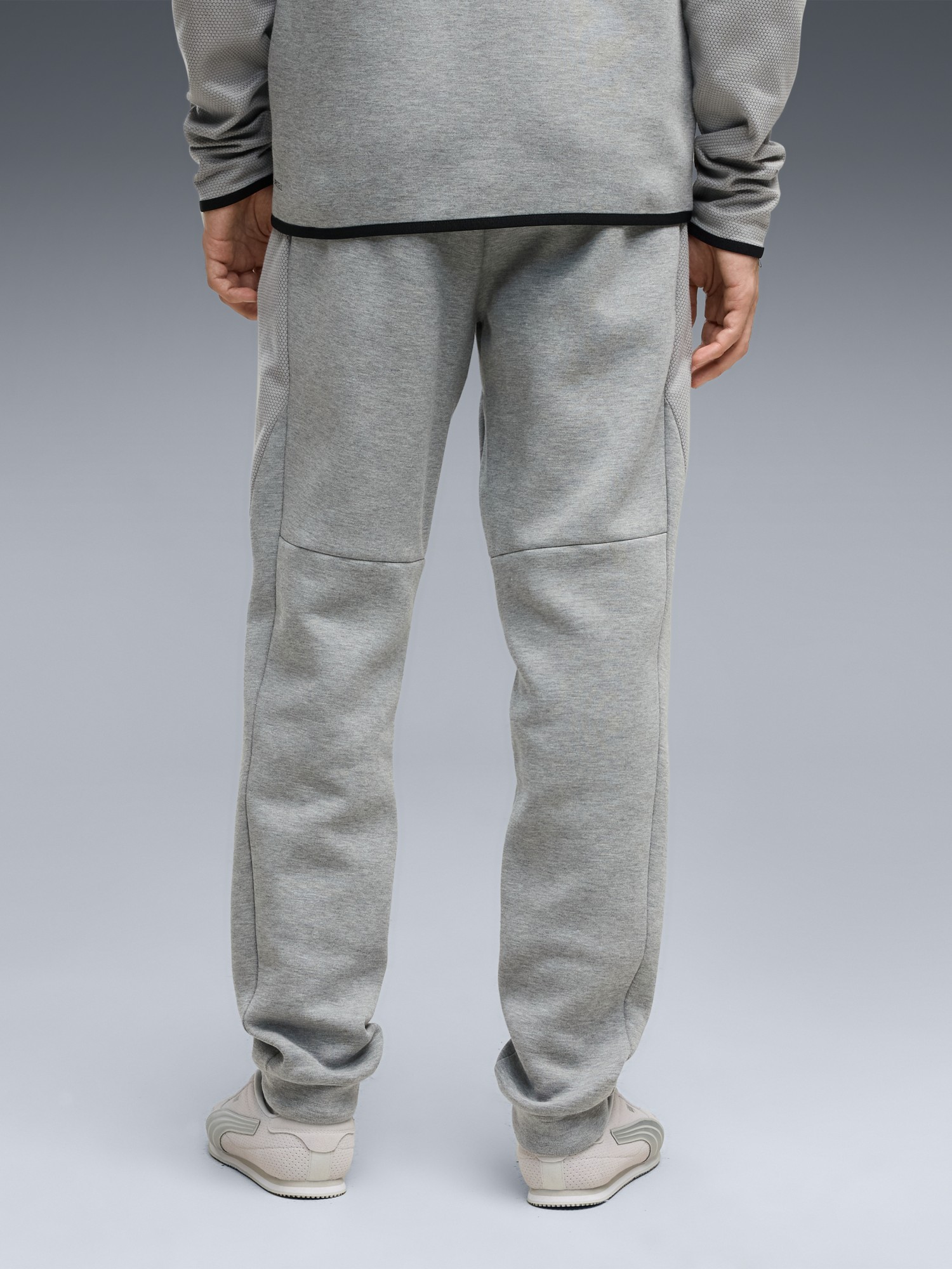Брюки мужские Puma TECH Elevated Pants DK серые 69395203 изображение 3
