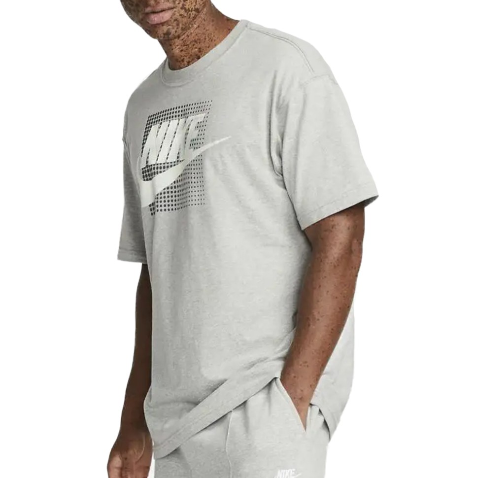 Футболка чоловіча Nike M NSW TEE M90 12MO FUTURA сіра DZ2997-063 — фото 1