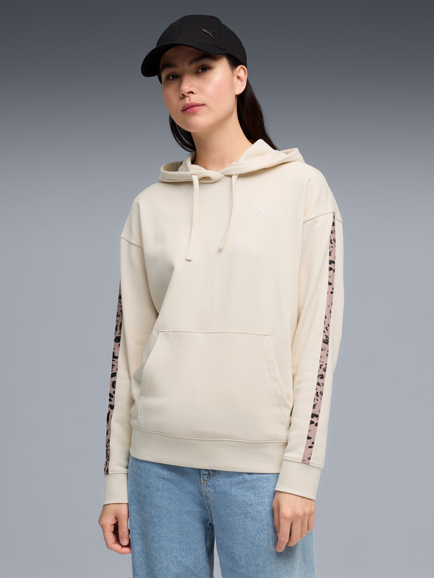 Толстовка женская Puma ESS GRAPHIC Animal Comfort Hoodie TR молочная 69182287  изображение 2