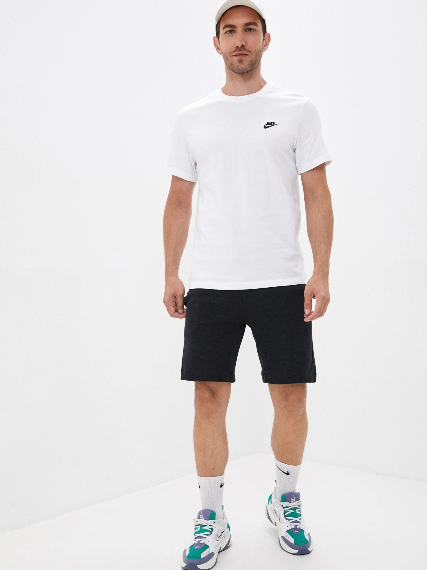 Футболка мужская Nike M NSW CLUB TEE белая AR4997-133 изображение 4